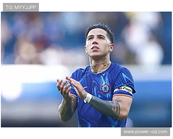 恩佐爆发赛季：顶级中场表现如何炼成