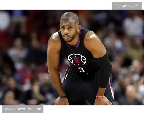 克里斯·保罗利用挡拆组织提升快船关键时刻进攻效率