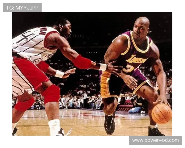 奥拉朱旺背身单打命中率领先：对比当代中锋效率优势明显